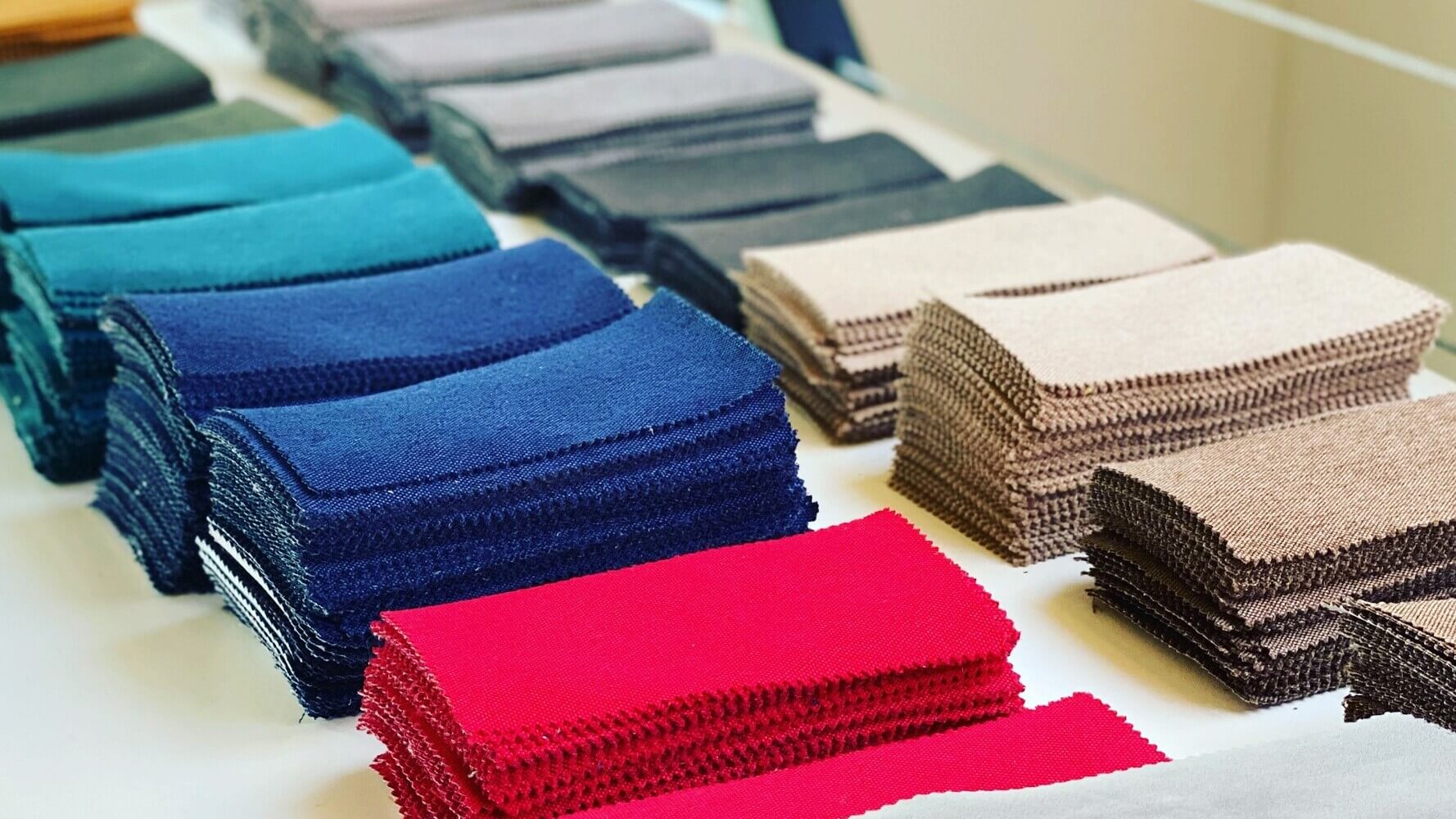 Stofeigenschappen: kleurechtheid, slijtvastheid, pillingresistentie