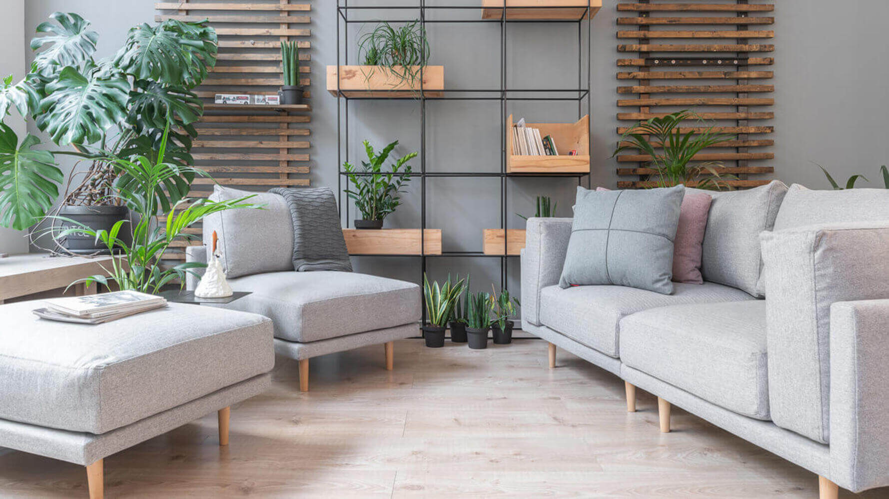 Doorzeten sofa: hoe kun je hem redden?