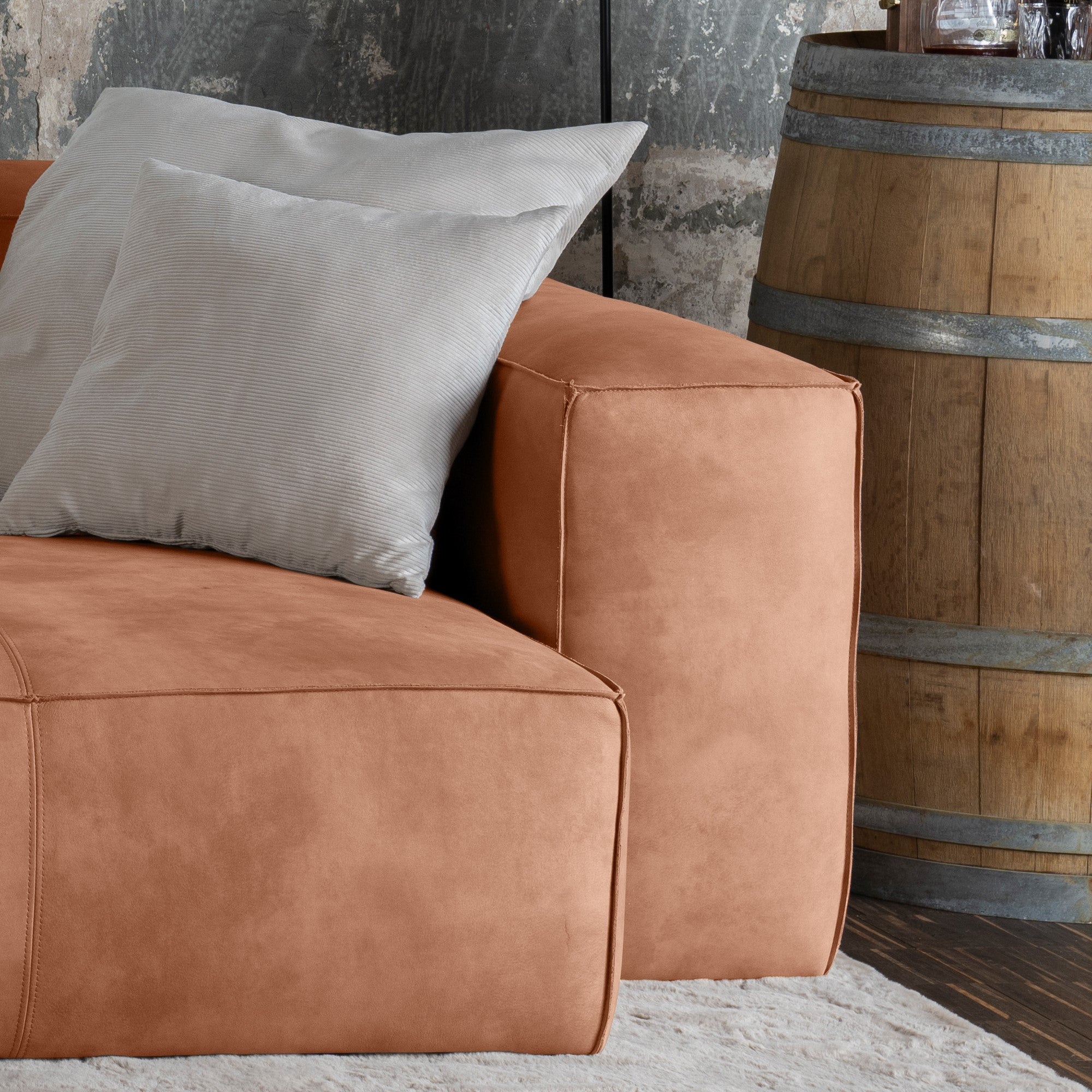 Leder soorten vergeleken – de 9 populairste soorten sofa-leer in vergelijking